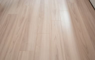 幅広高耐久フローリング