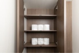 トイレ吊戸棚