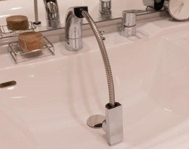 シングルレバーシャワー水栓