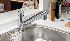 浄水器一体型ハンドシャワー水栓
