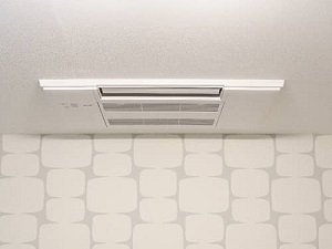掃き出し窓下セラミックタイル