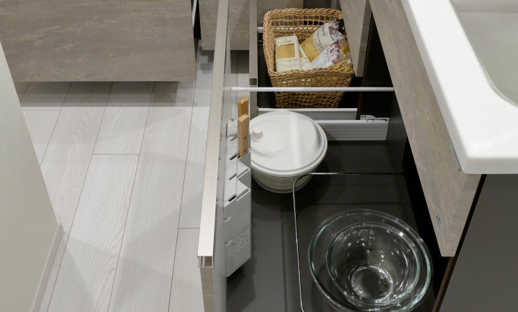 スライドキャビネット