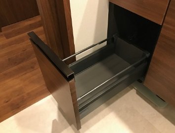 へティヒアクトロソフトクローズレール