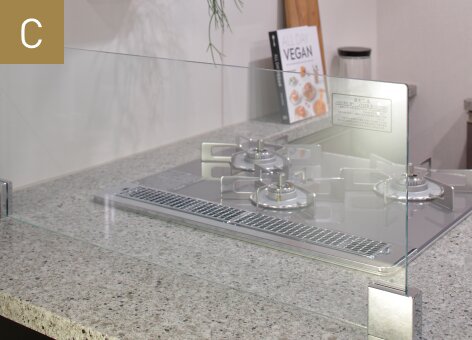 カウンタースクリーン