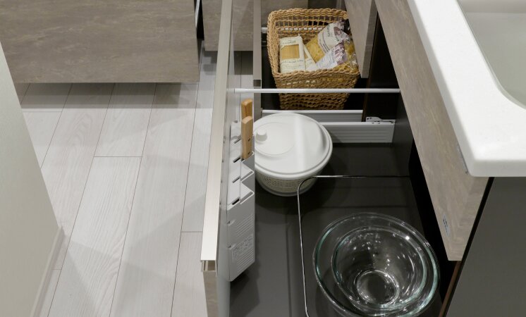 スライドキャビネット