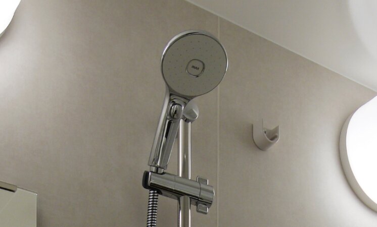 スイッチ付エコアクアシャワー