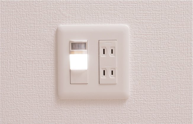 埋め込み型フットライト（人感センサー付き）