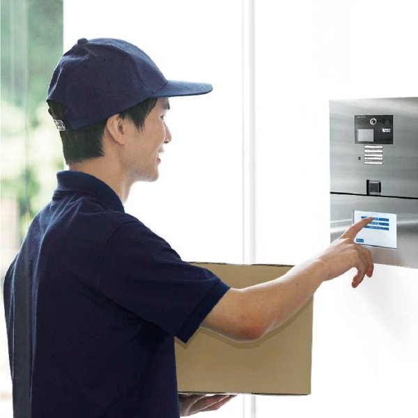 指定登録業者のみが入館できるセキュリティ制御システムを採用