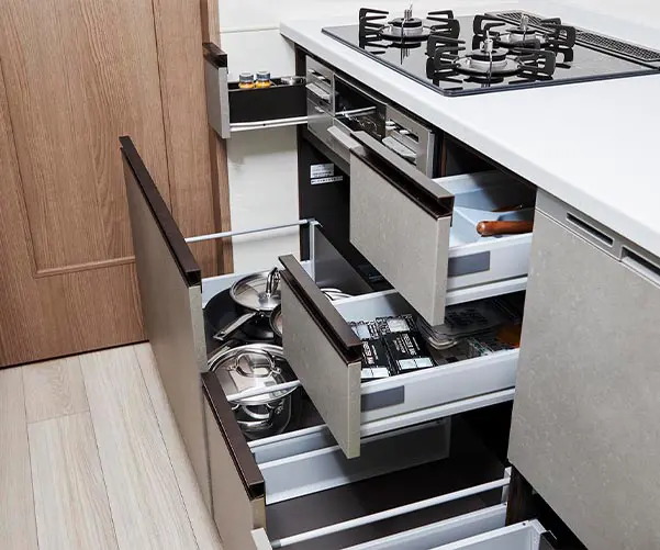 スライドキャビネット（ブルモーション付き）