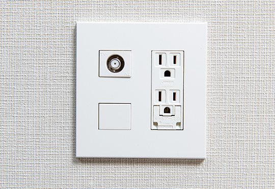 マルチメディアコンセント