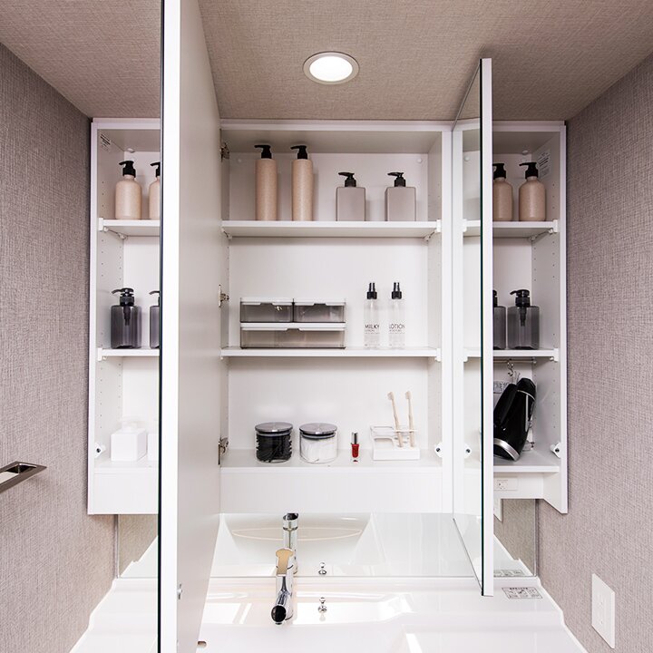 三面鏡裏収納（全住戸）