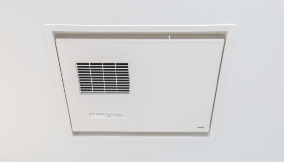 浴室換気暖房乾燥機
