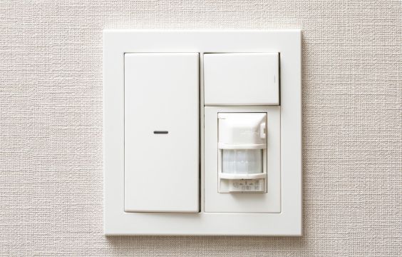 熱感センサースイッチ(玄関)
