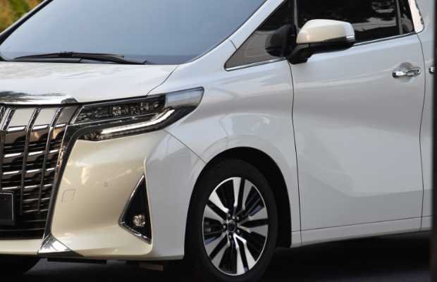 敷地内駐車場
ALLハイルーフ対応