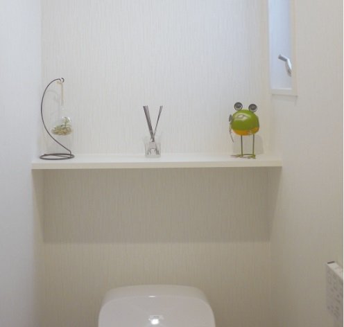 トイレ化粧棚