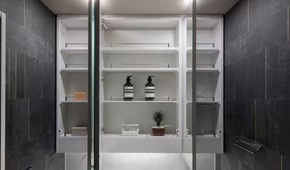 三面鏡収納