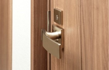 ドアのセットバック