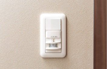 玄関人感センサースイッチ
