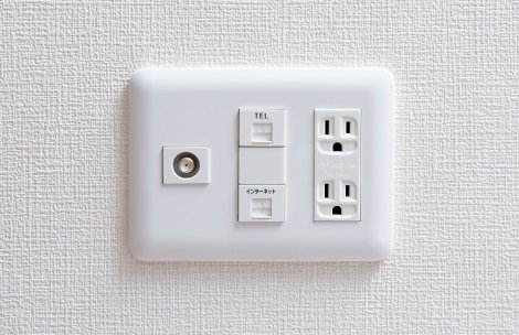 マルチメディアコンセント