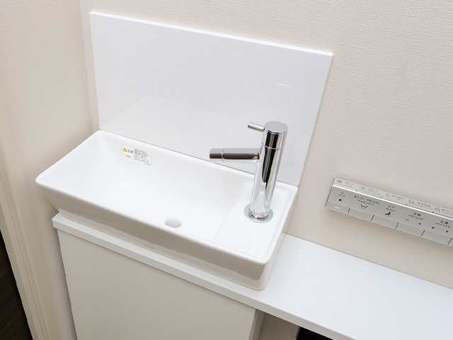 手洗いキャビネット