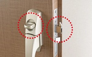 ダブルロック・鎌付デッドボルト・防犯サムターン