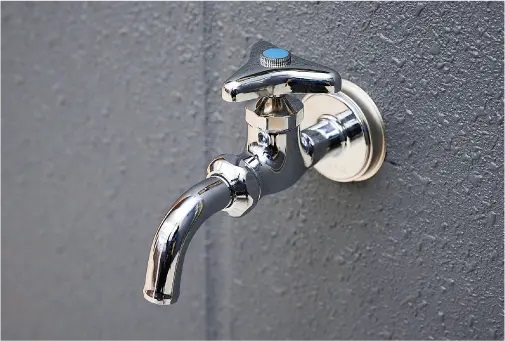 バルコニー散水栓