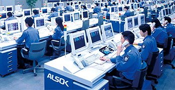 遠隔監視体制で住まいを見守るALSOKと提携したALSOKと提携したセキュリティネットワーク