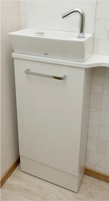 手洗いカウンター＆キャビネット「自動水栓」