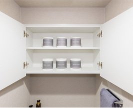 トイレ吊戸棚