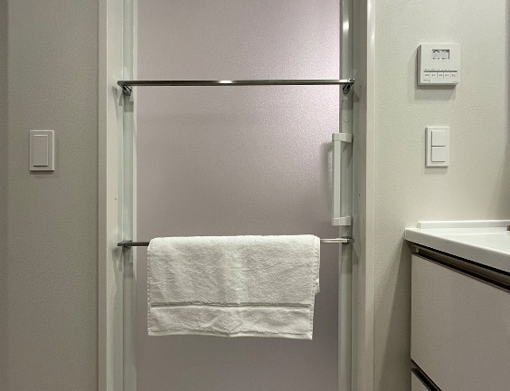 キープクリーンドア/タオルかけ2本