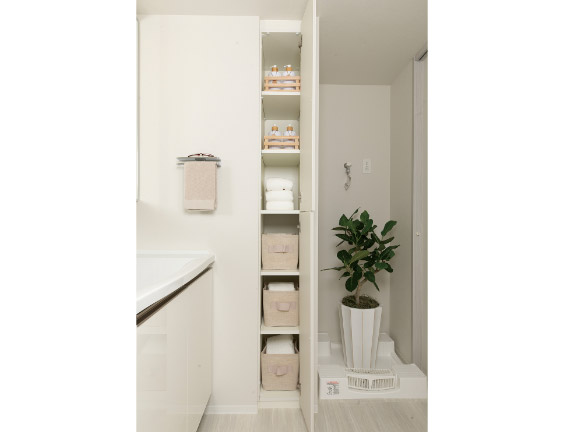 洗面洗濯室物入