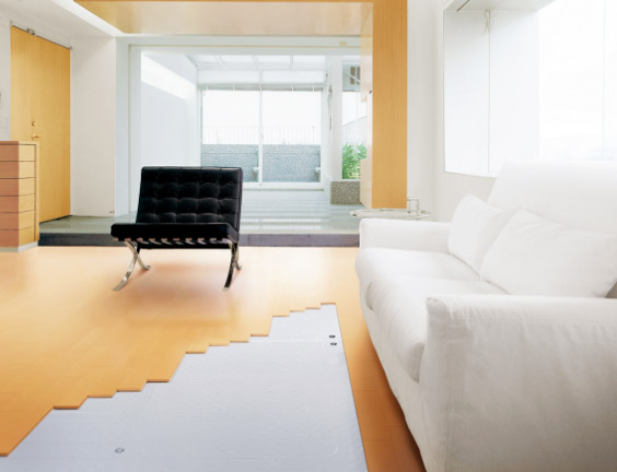 ガス温水床暖房