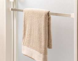 ドア外タオル掛け