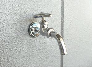 バルコニー散水栓