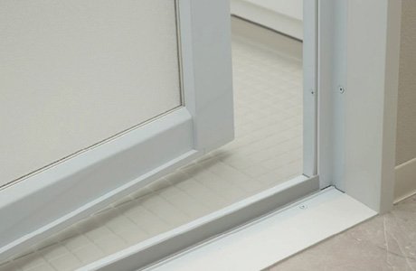 ユニットバス扉