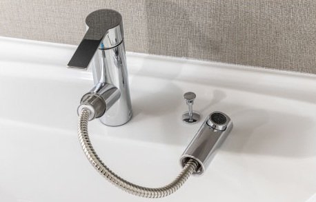 シングルレバー式シャワー混合水栓