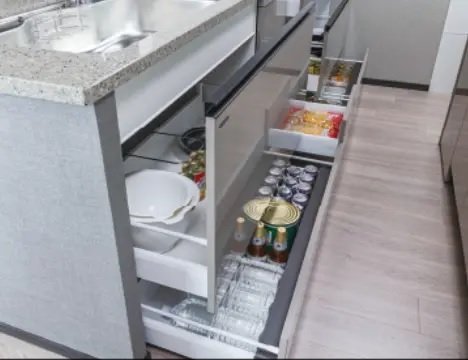 スライド式収納