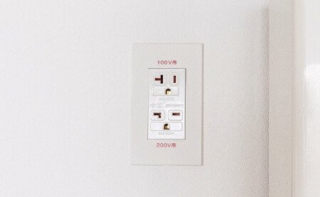 LDKの100V/200V併用
エアコン用コンセント