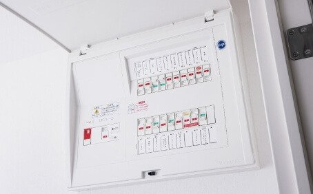 安全機能付分電盤