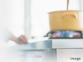 料理に応じてお好みの温度に設定すれば火加減を自動調節。