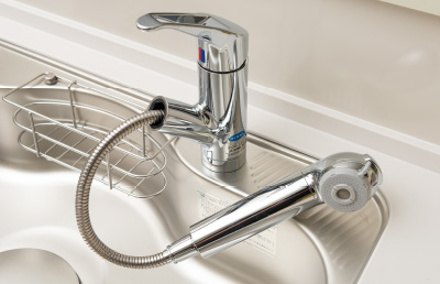 浄水器一体型ハンドシャワー水栓