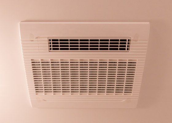 浴室換気暖房乾燥機