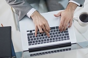 便利な暮らしを支える、快適な光ファイバーインターネット「auひかり マンション」(一括加入型)を導入