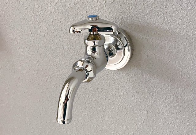 バルコニー散水栓