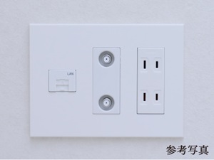 マルチメディアコンセント