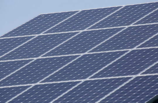 非常用電源となる太陽光パネルを設置
