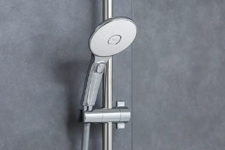 スイッチ付エコアクアシャワー