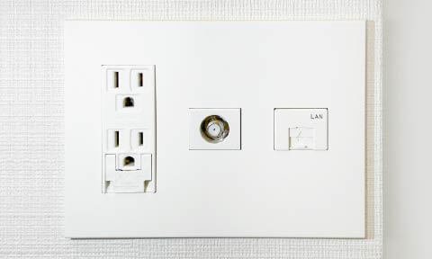 マルチメディアコンセント