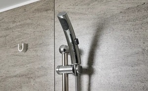 ワンストップ機能付き
シャワーヘッド