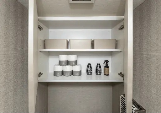 トイレ吊戸棚